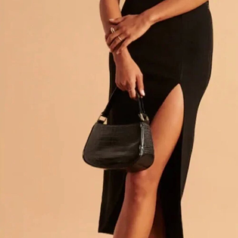 Abercrombie & Fitch Elevated Midi Skirt